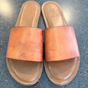 Universal Thread Tan Flats Loafers Comfortable